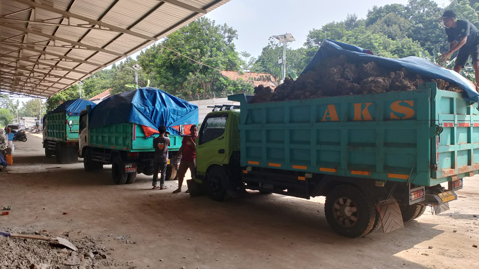 Jasa Buang Puing dan Tanah